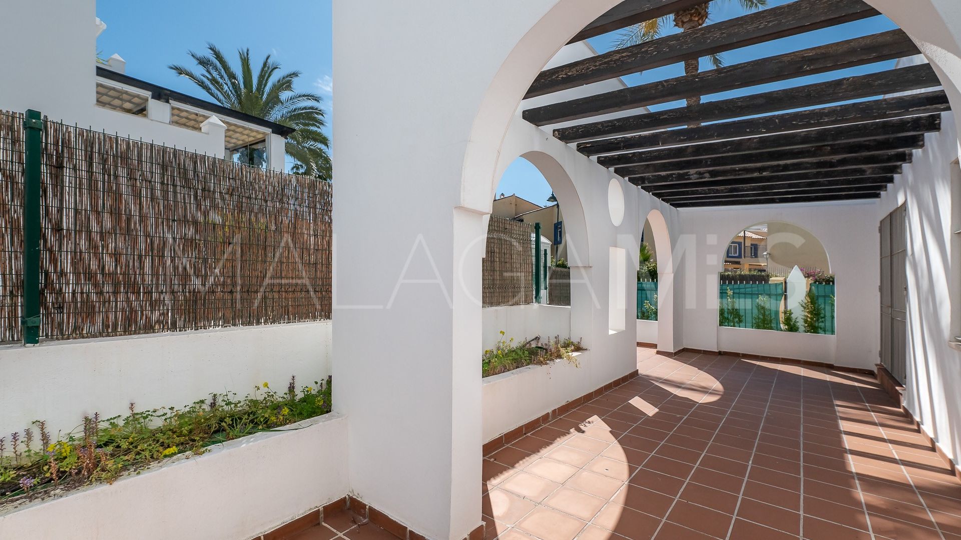 Apartamento with 2 bedrooms a la venta in Nueva Andalucia