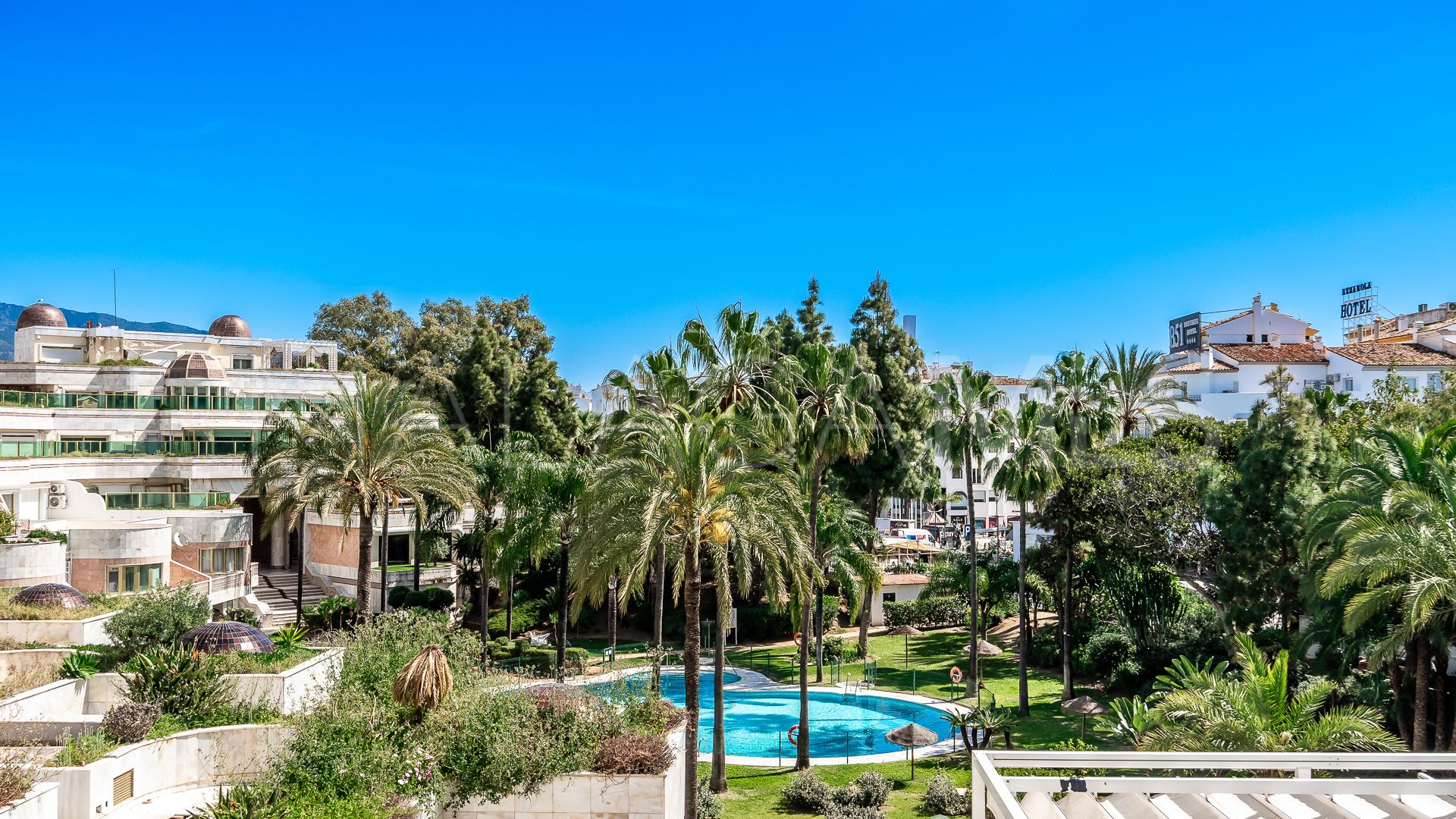 Apartment with 4 bedrooms for sale in Marbella - Puerto Banus