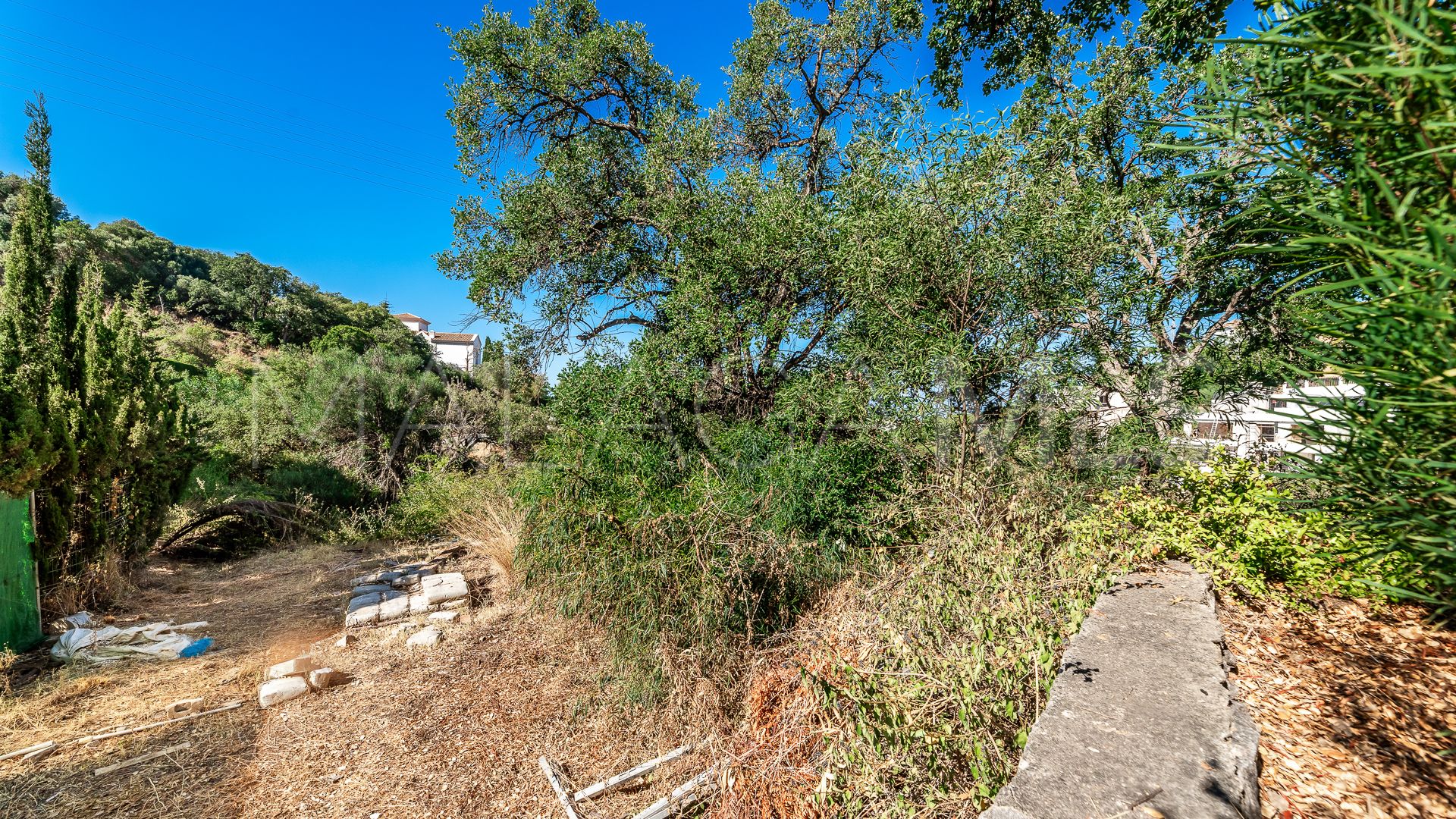 Grundstück for sale in Elviria