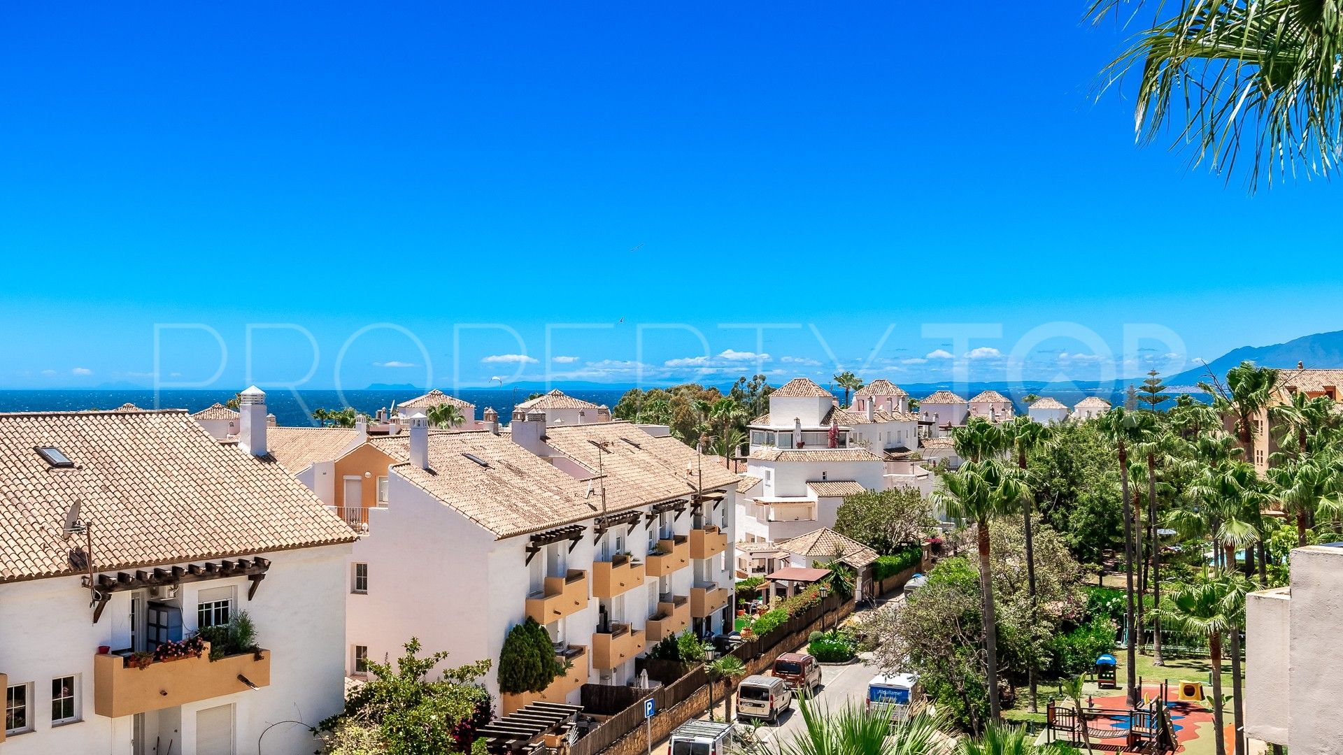 Apartamento en venta en Bahia de Marbella de 4 dormitorios