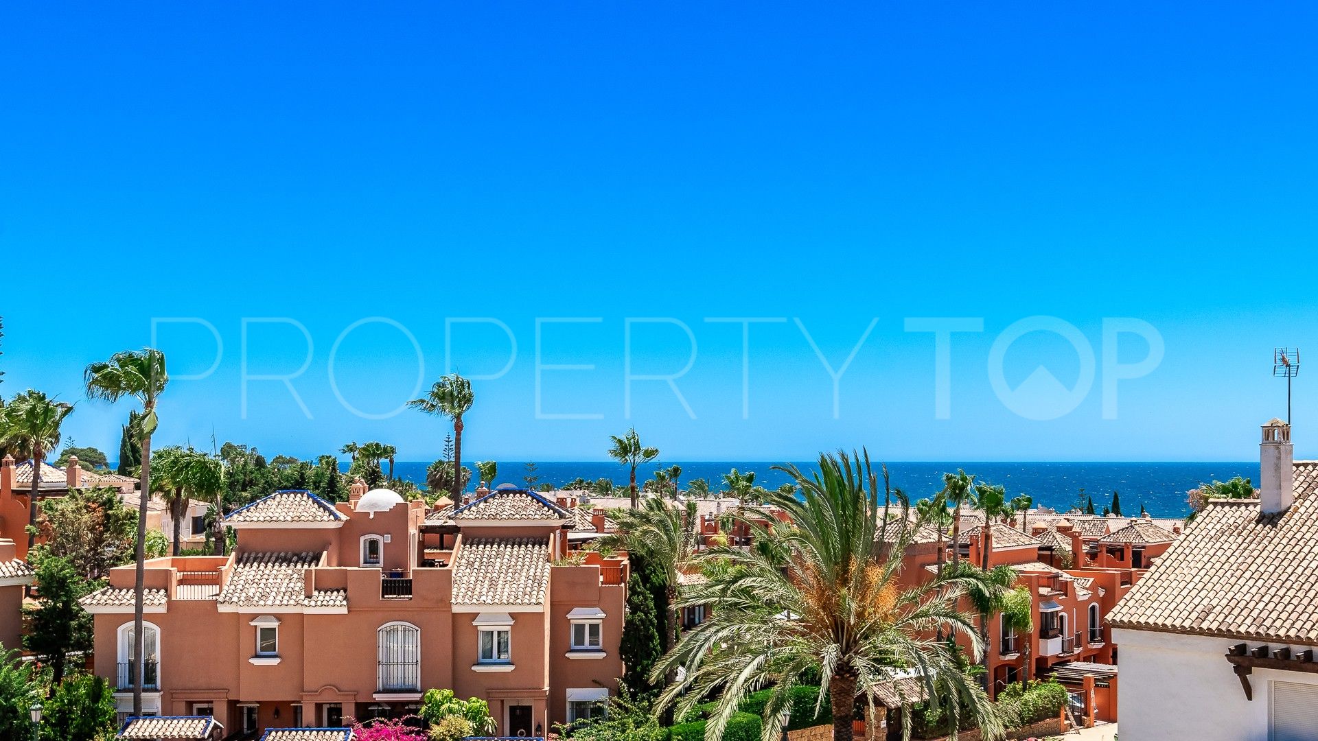 Apartamento en venta en Bahia de Marbella de 4 dormitorios