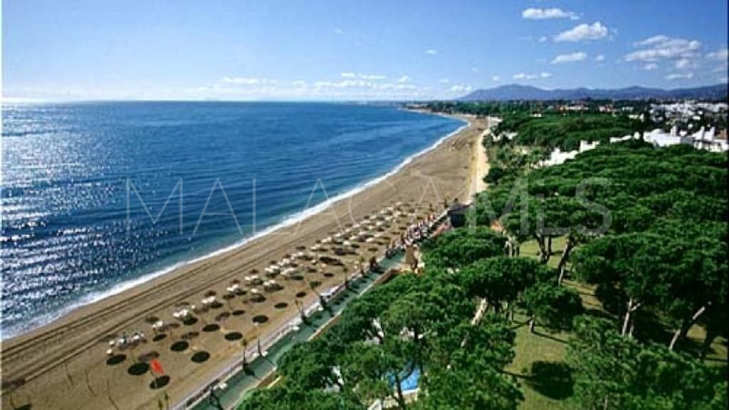 Apartment for sale in Elviria