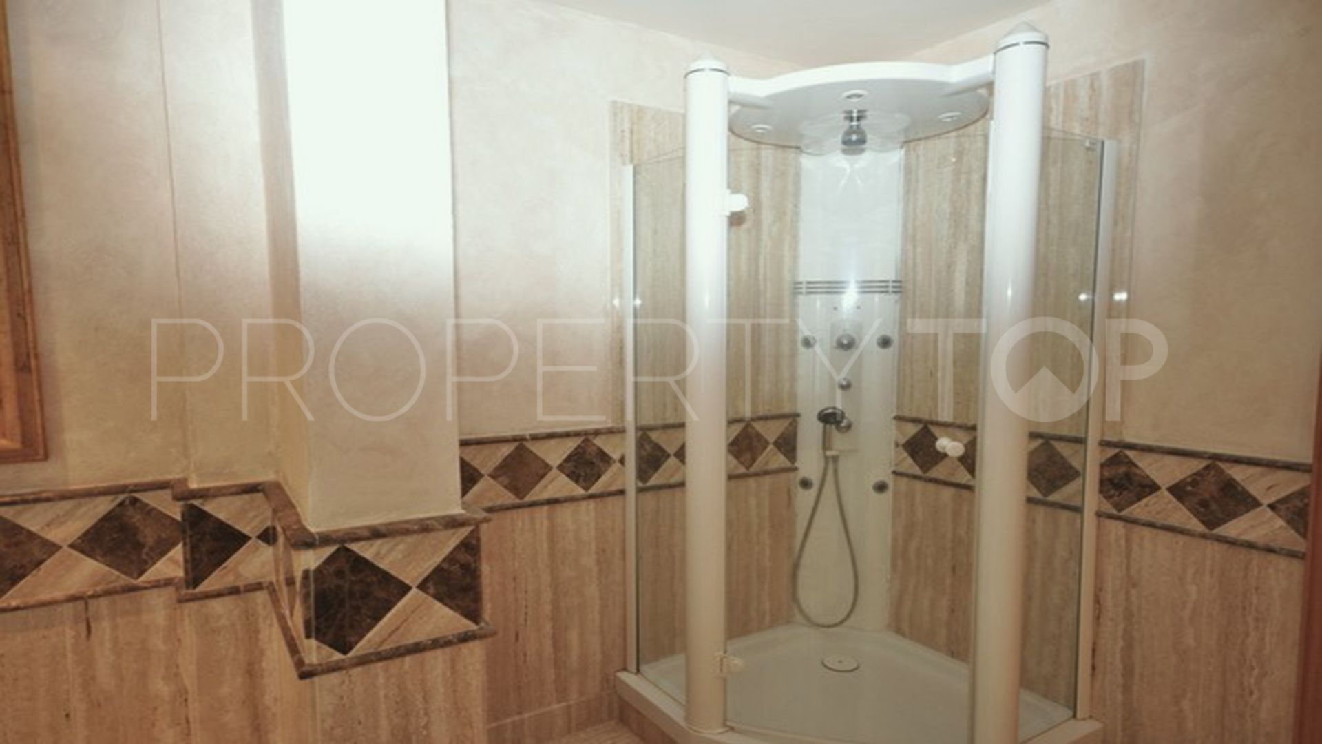 Villa for sale in Marbella