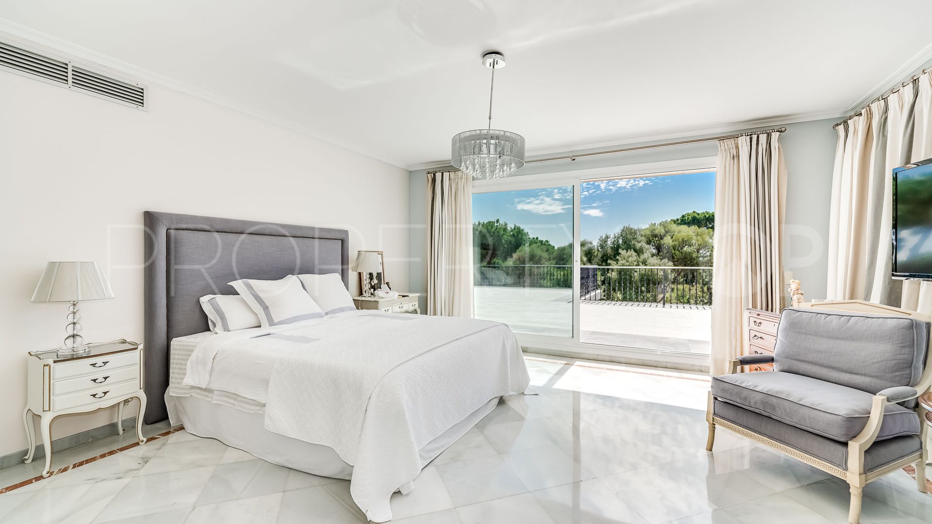 7 bedrooms villa in Rio Real for sale