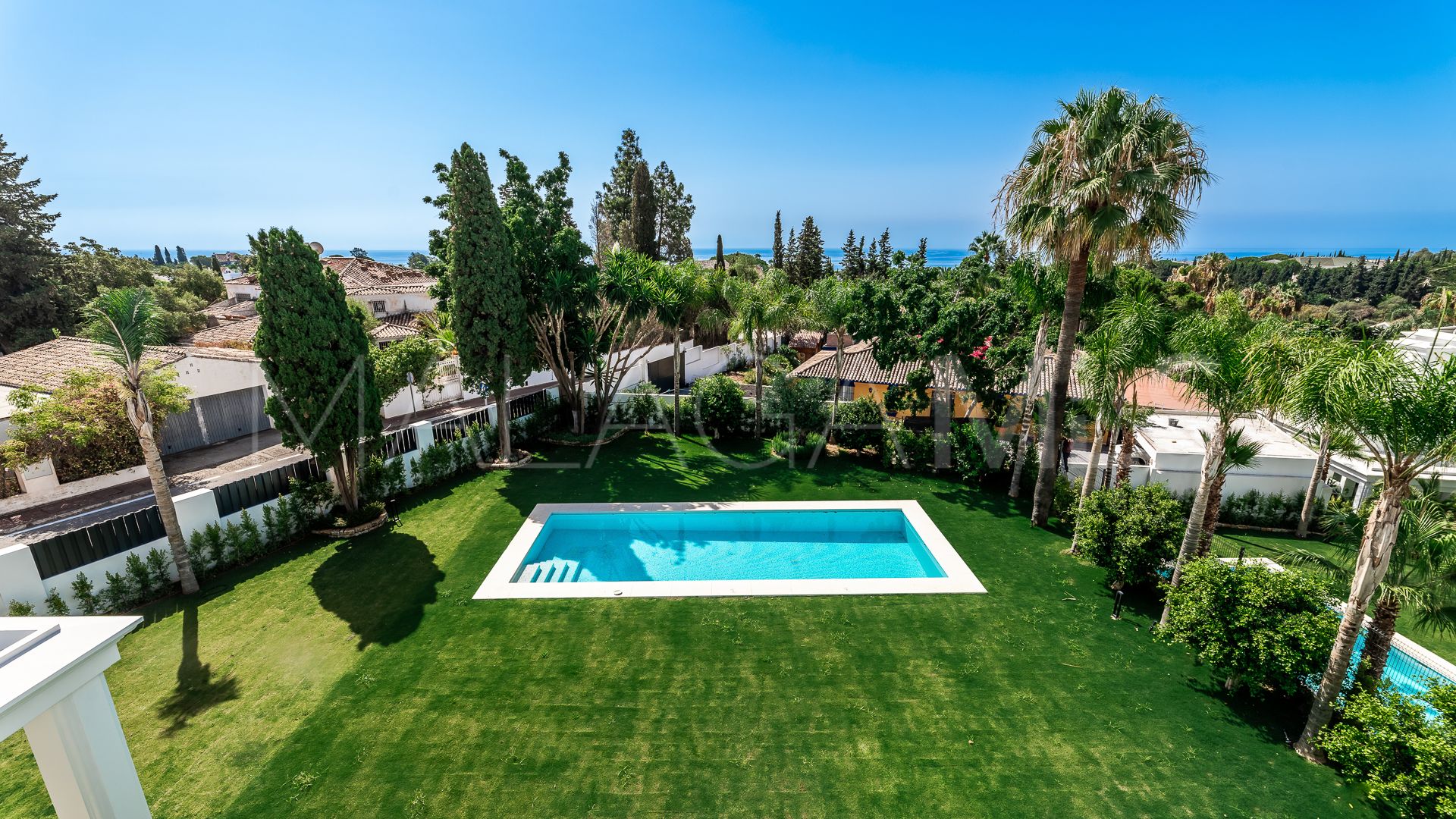 Villa for sale in Marbella Golden Mile with 5 bedrooms