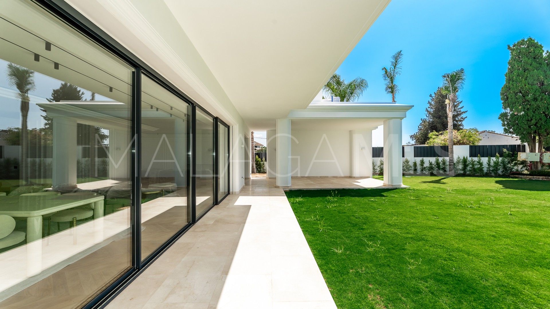 Villa for sale in Las Lomas del Marbella Club