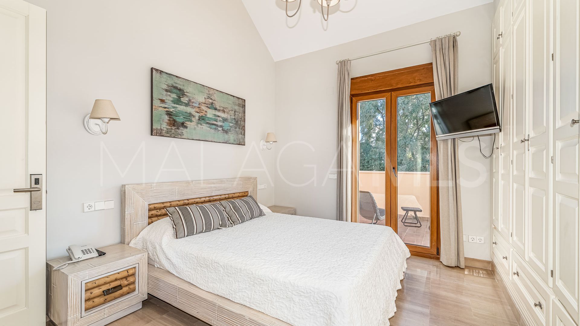 Villa for sale in Las Lomas del Marbella Club with 5 bedrooms
