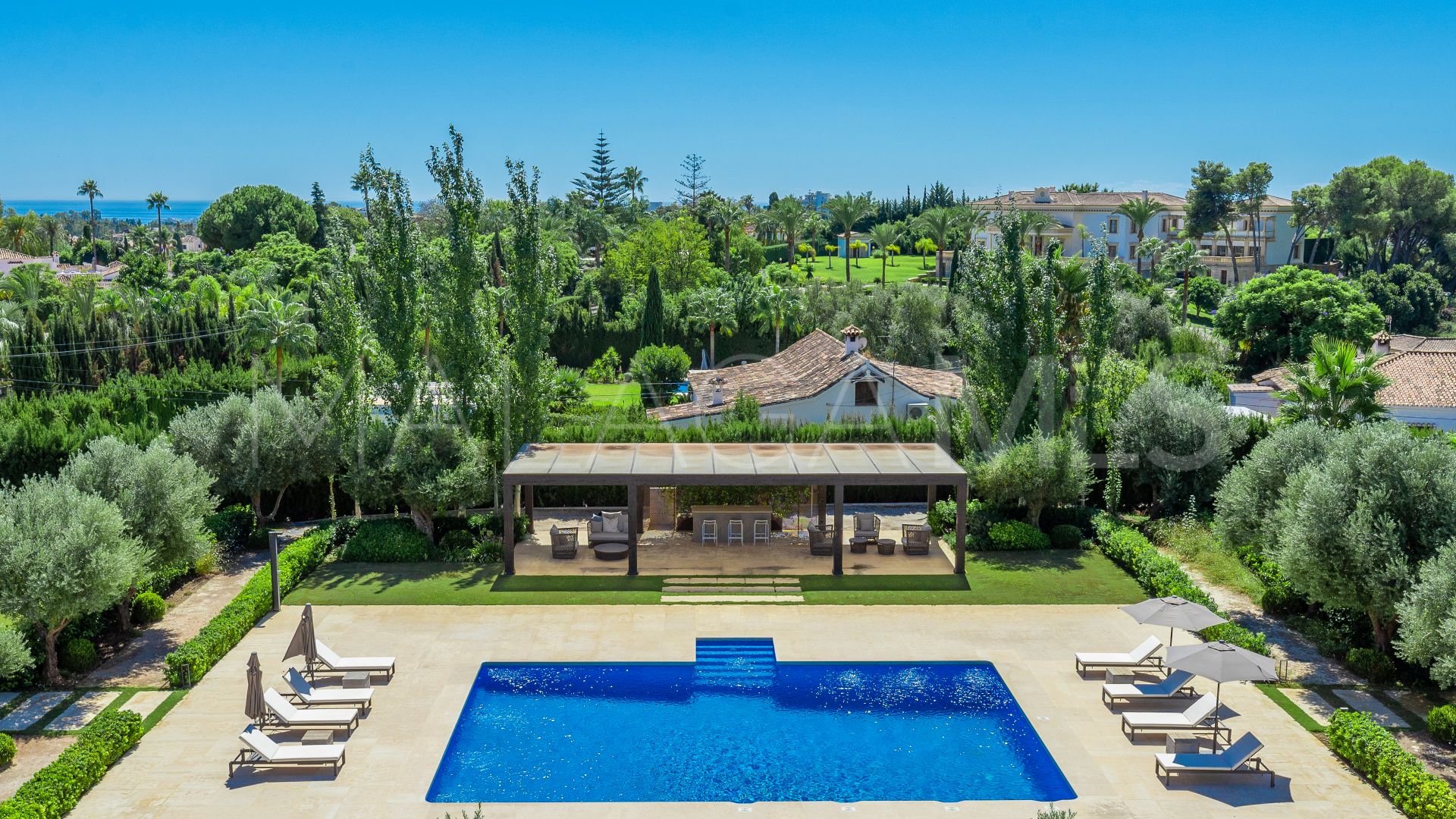 6 bedrooms villa in Guadalmina Alta for sale
