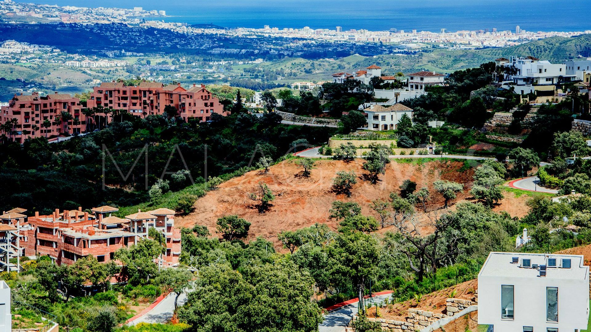 Grundstück for sale in Altos de Elviria