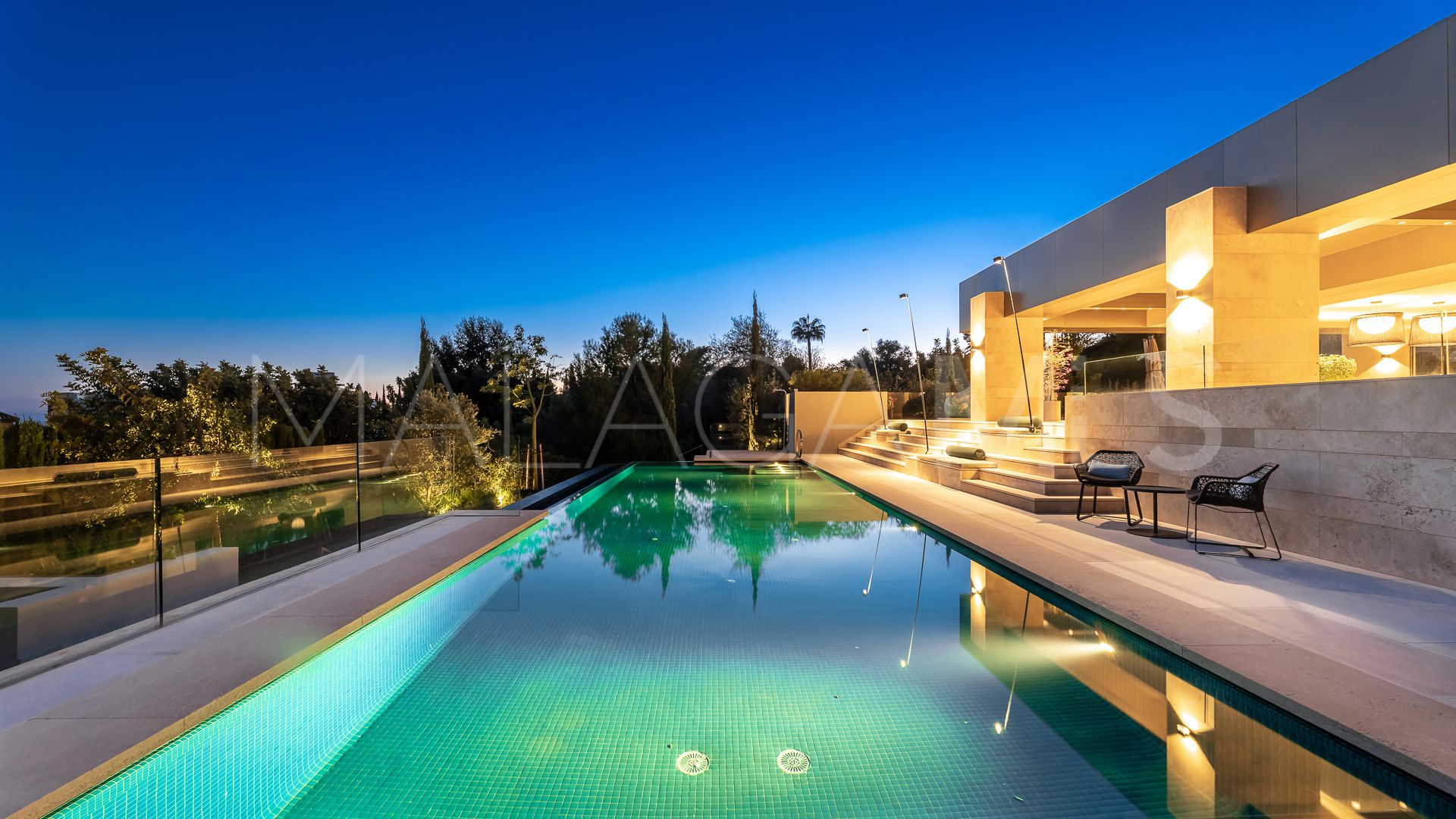 Villa for sale in Cascada de Camojan