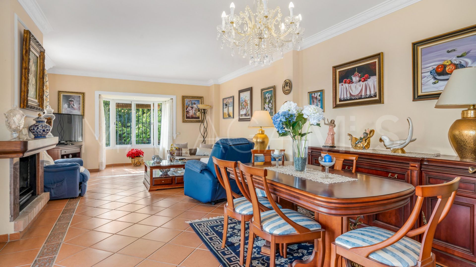 Villa for sale in Marbella Goldene Meile