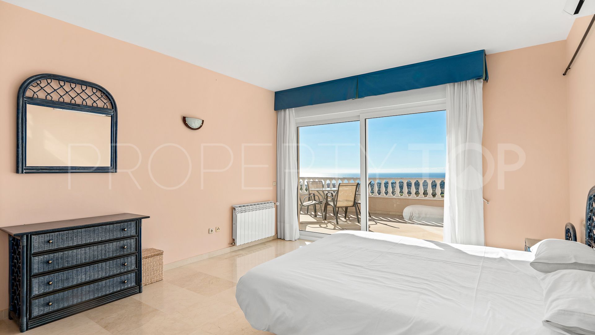 For sale villa in El Rosario with 6 bedrooms