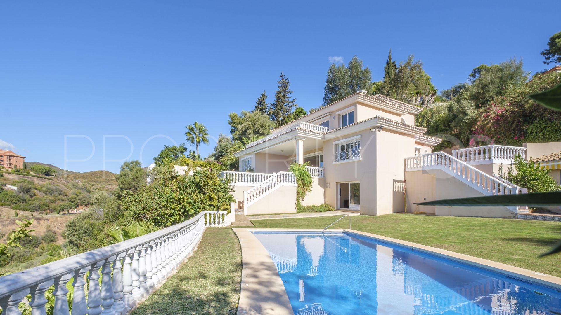 For sale villa in El Rosario with 6 bedrooms