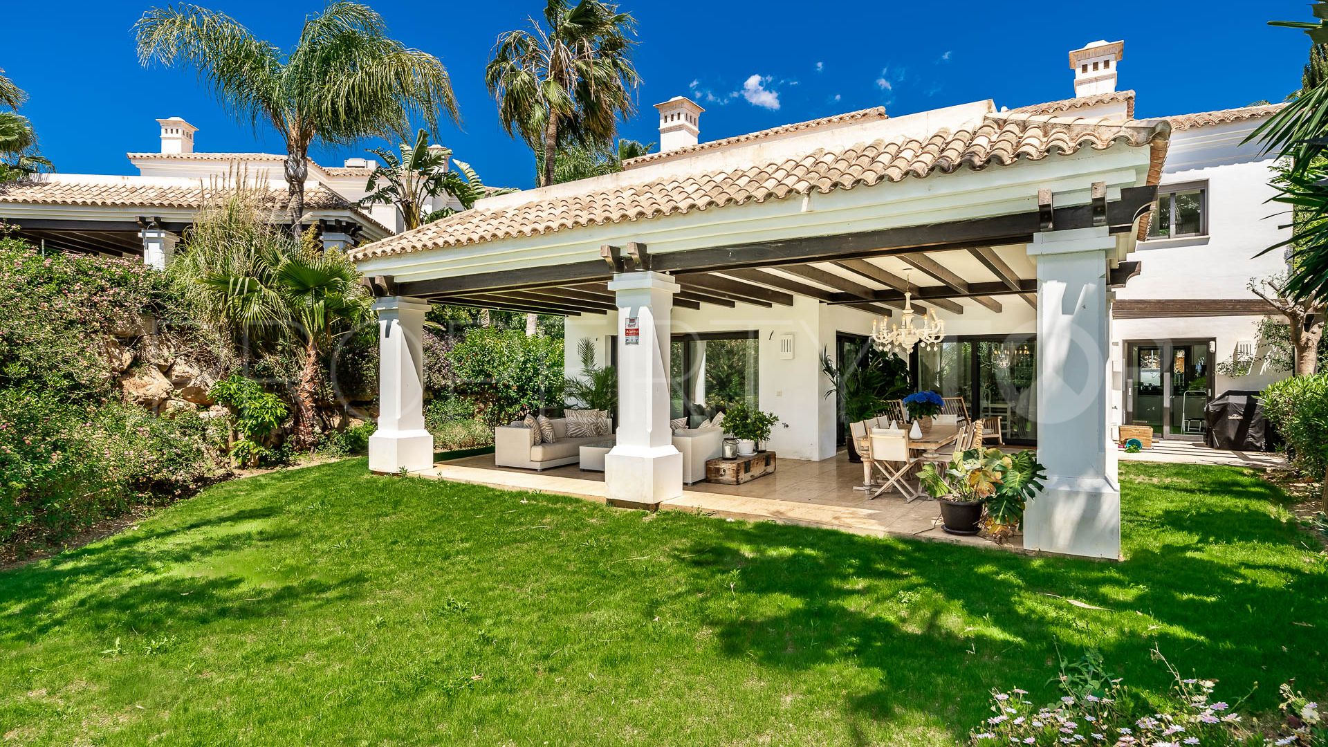 For sale Golden Mile villa with 5 bedrooms
