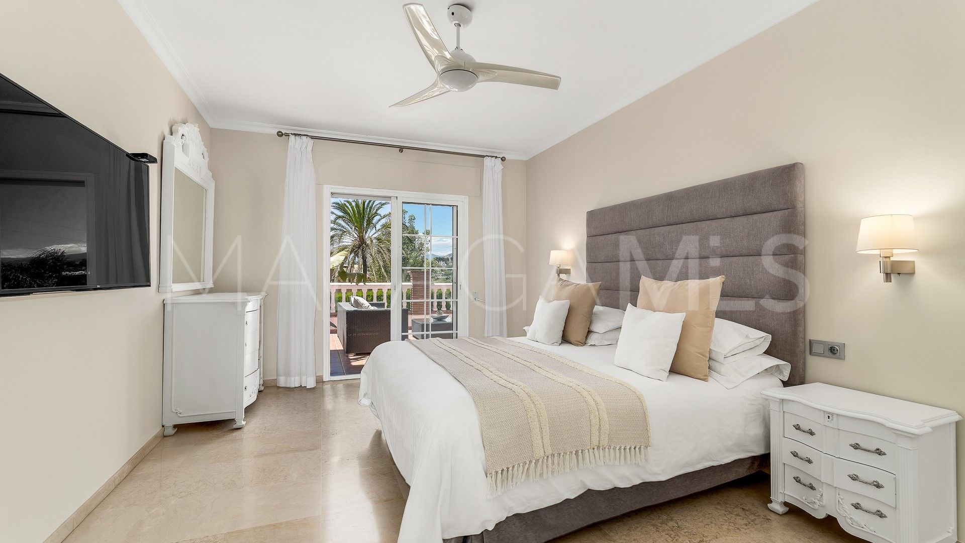 Villa a la venta in Nueva Andalucia de 5 bedrooms