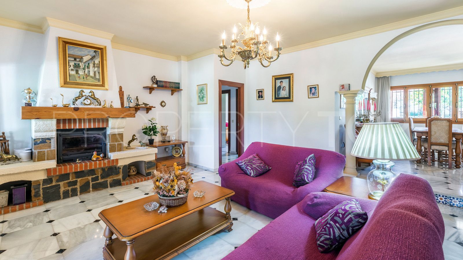 Villa con 5 dormitorios en venta en Marbella Golden Mile