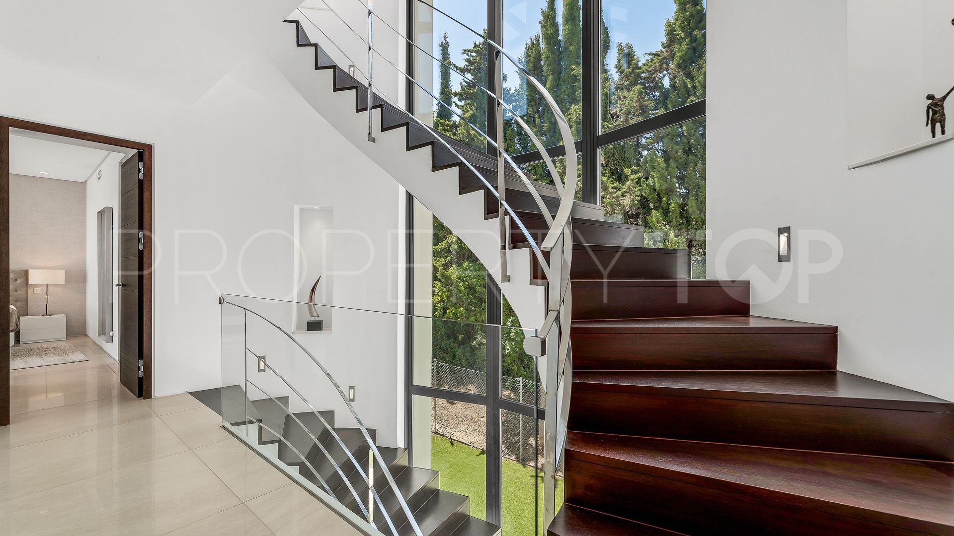 For sale villa in Beach Side Golden Mile with 6 bedrooms