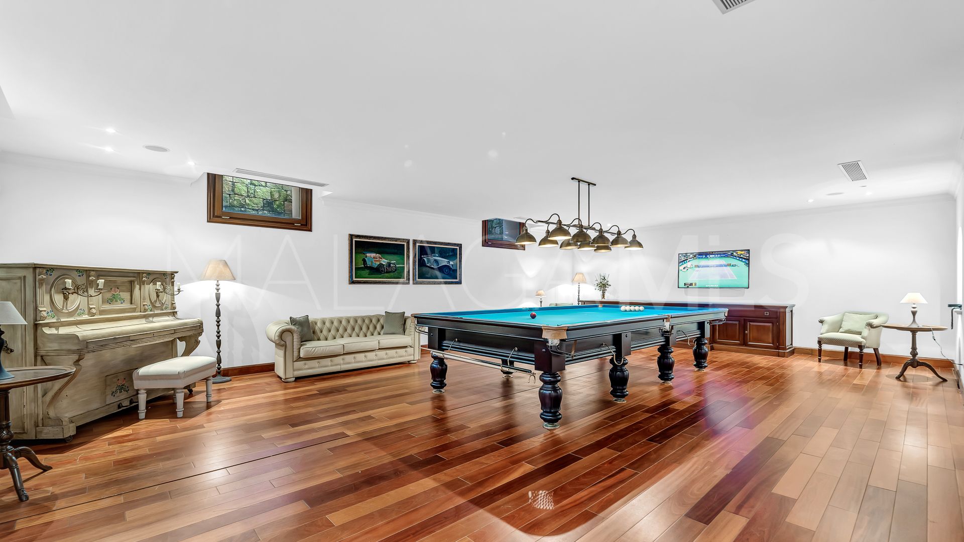 Guadalmina Baja, villa de 8 bedrooms for sale