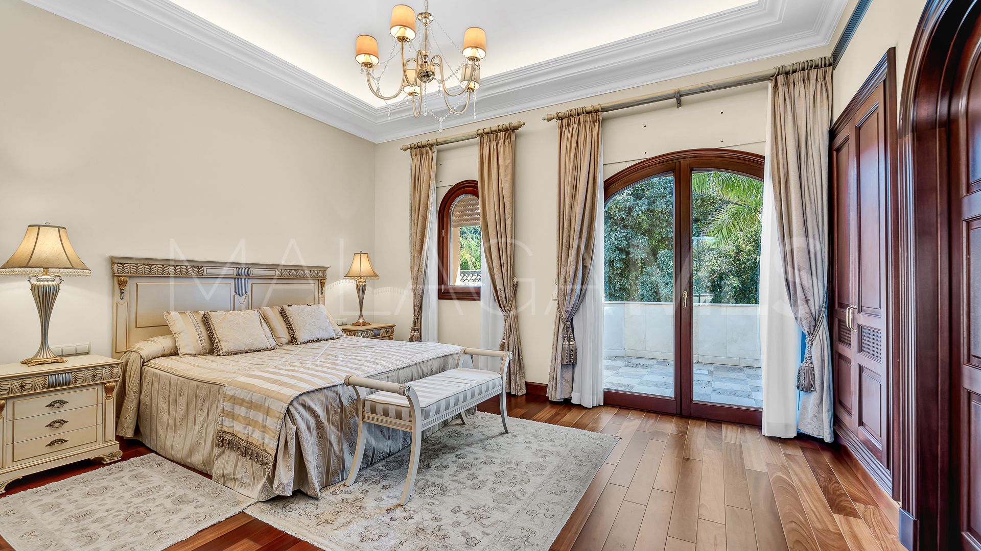 Guadalmina Baja, villa de 8 bedrooms for sale