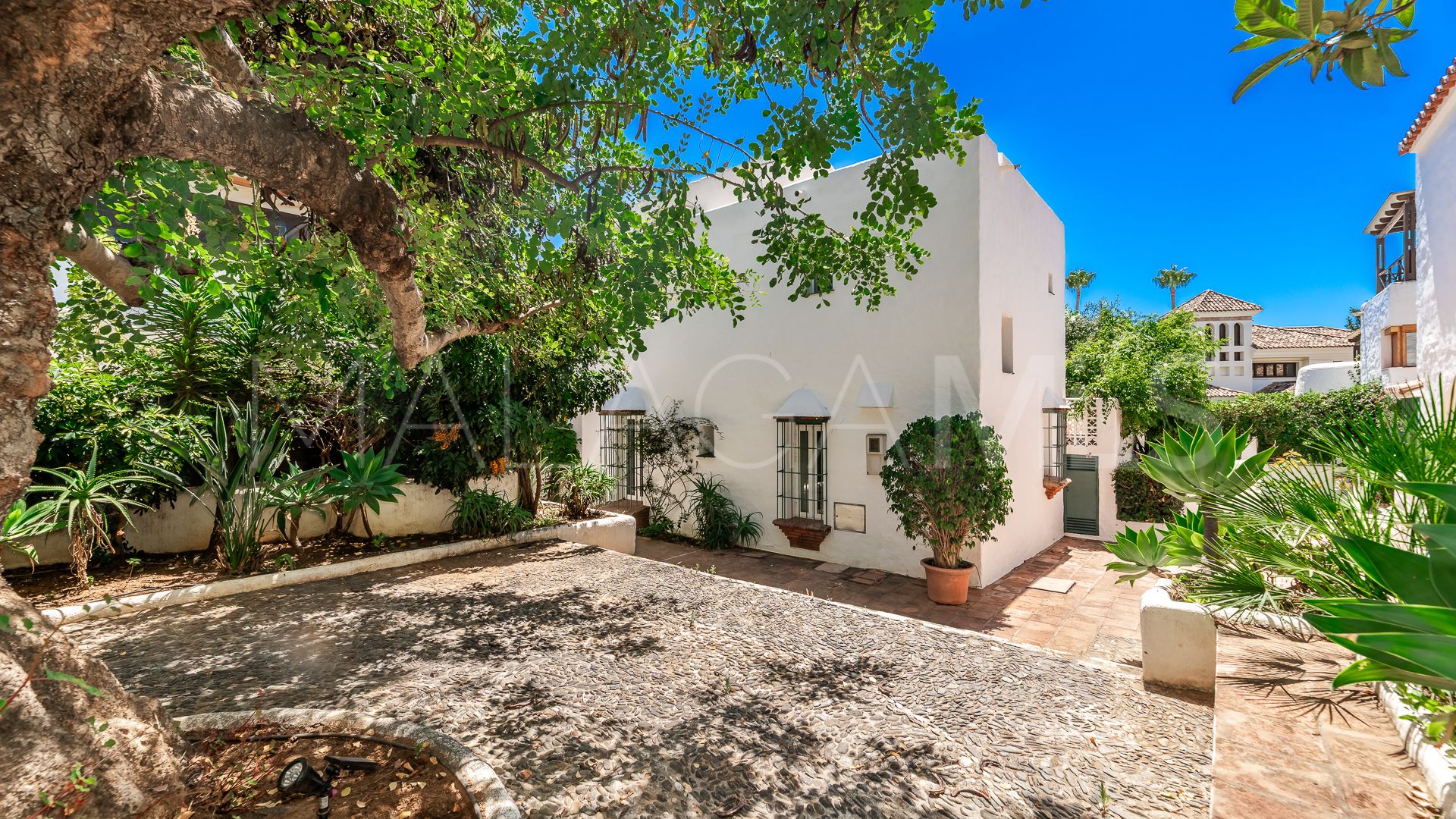 Doppelhaushälfte for sale in Sierra Blanca