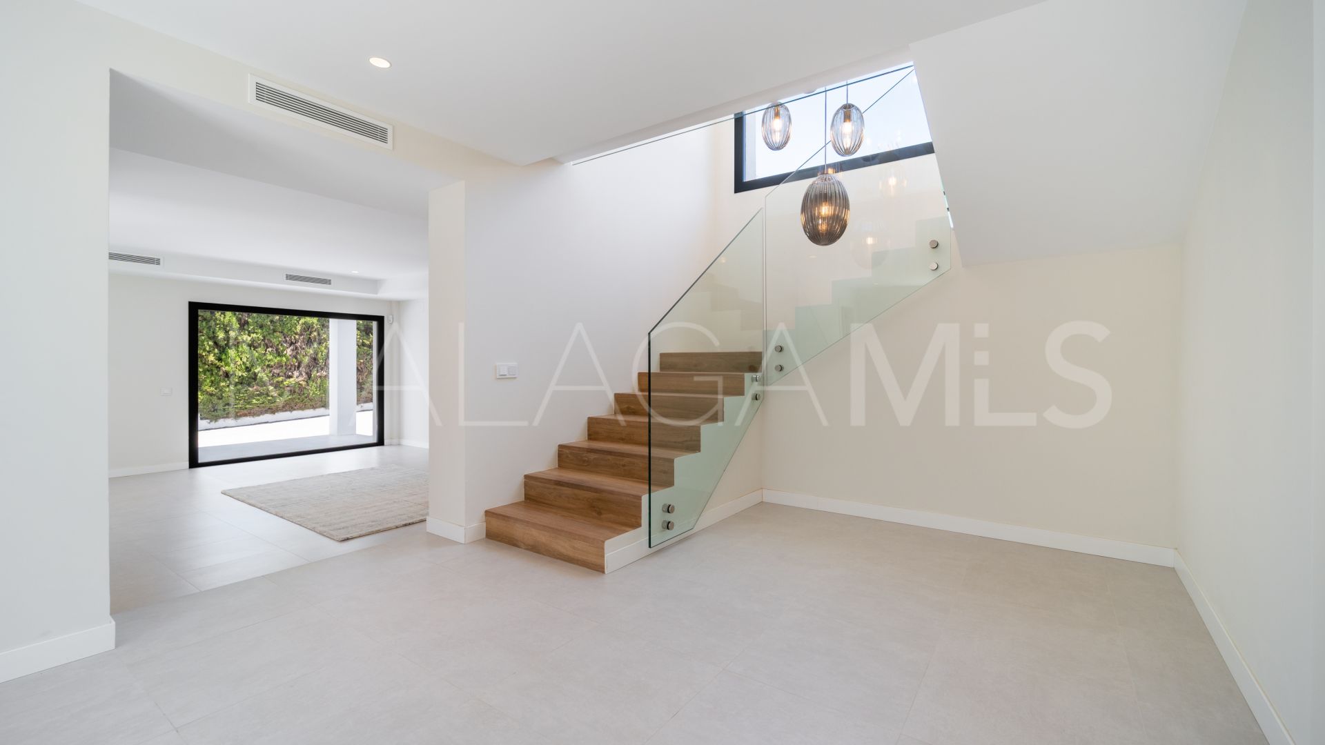 Villa for sale in Nagüeles