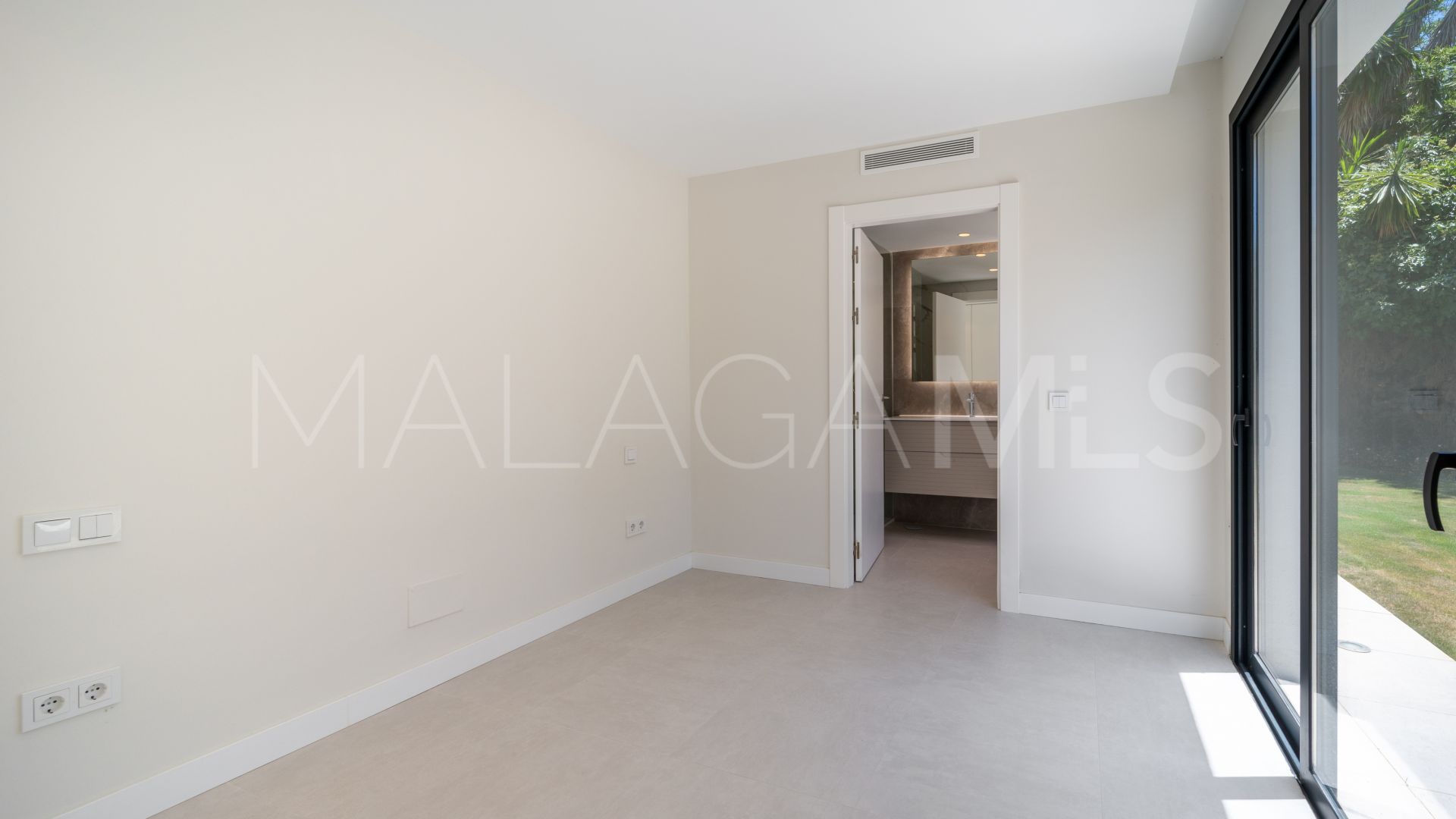 Villa for sale in Nagüeles