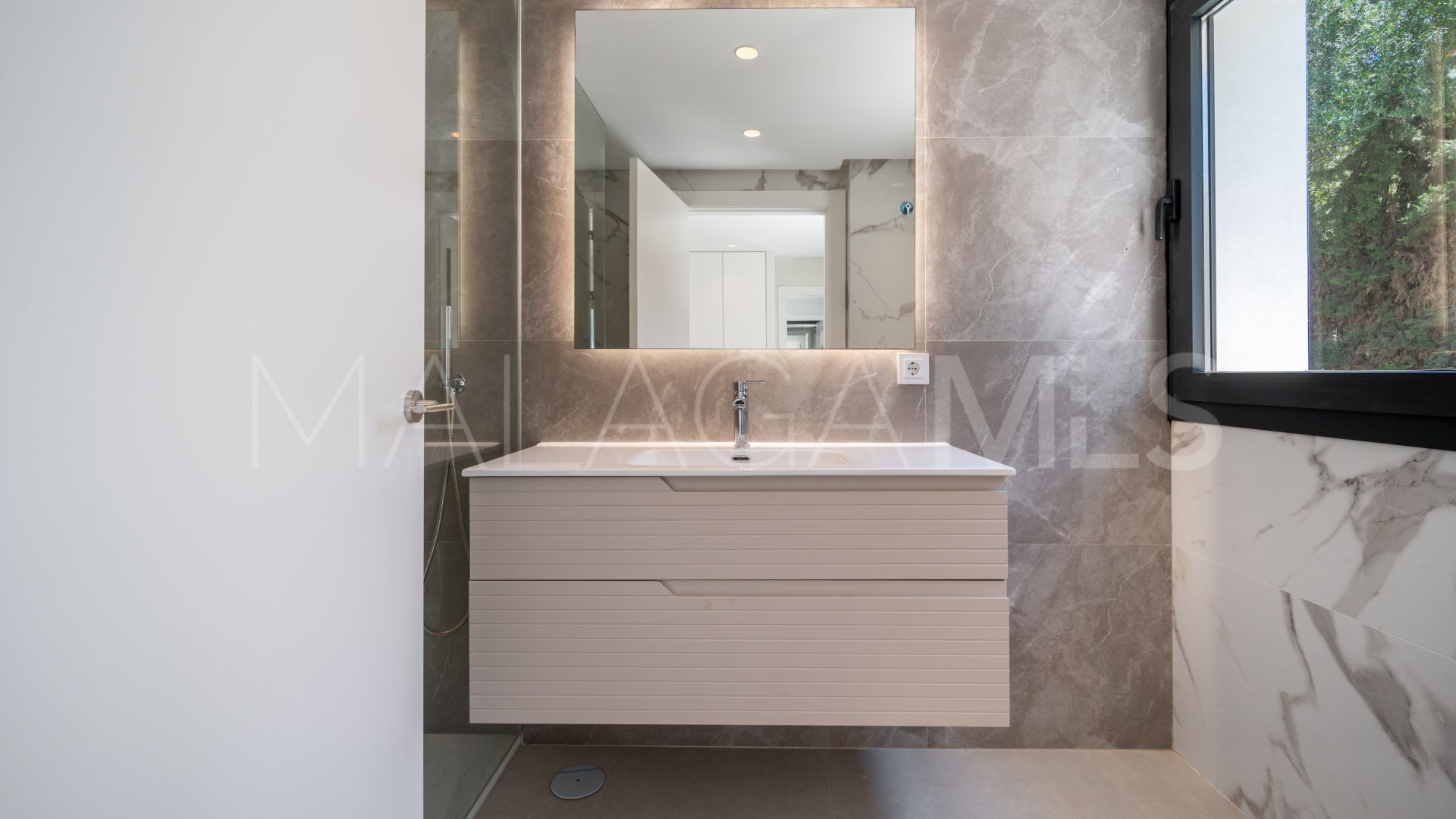 Villa for sale in Nagüeles