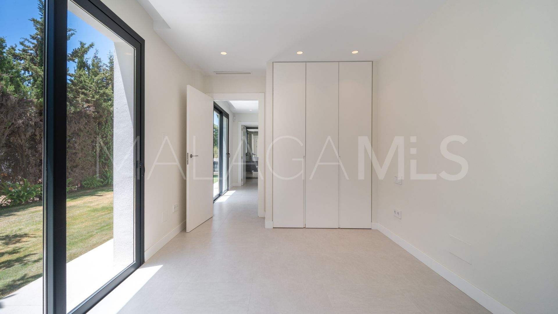 Villa for sale in Nagüeles