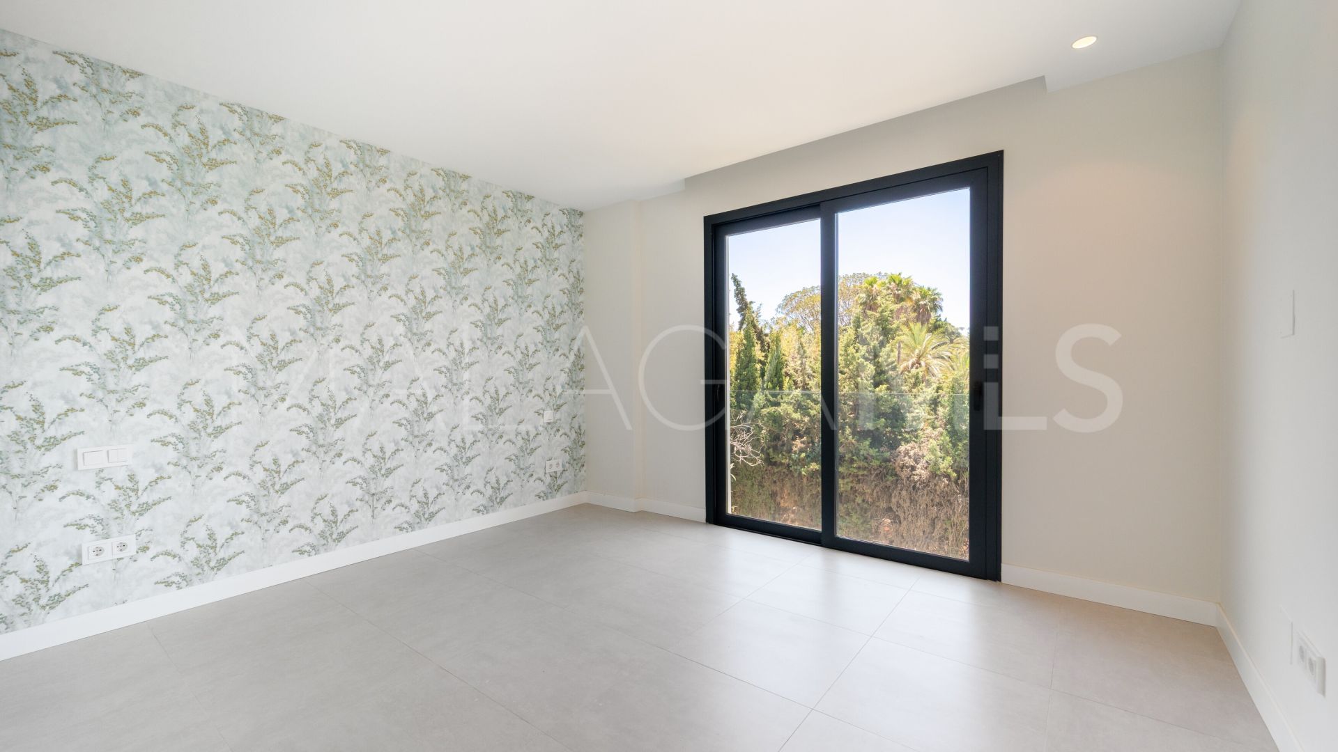 Villa for sale in Nagüeles