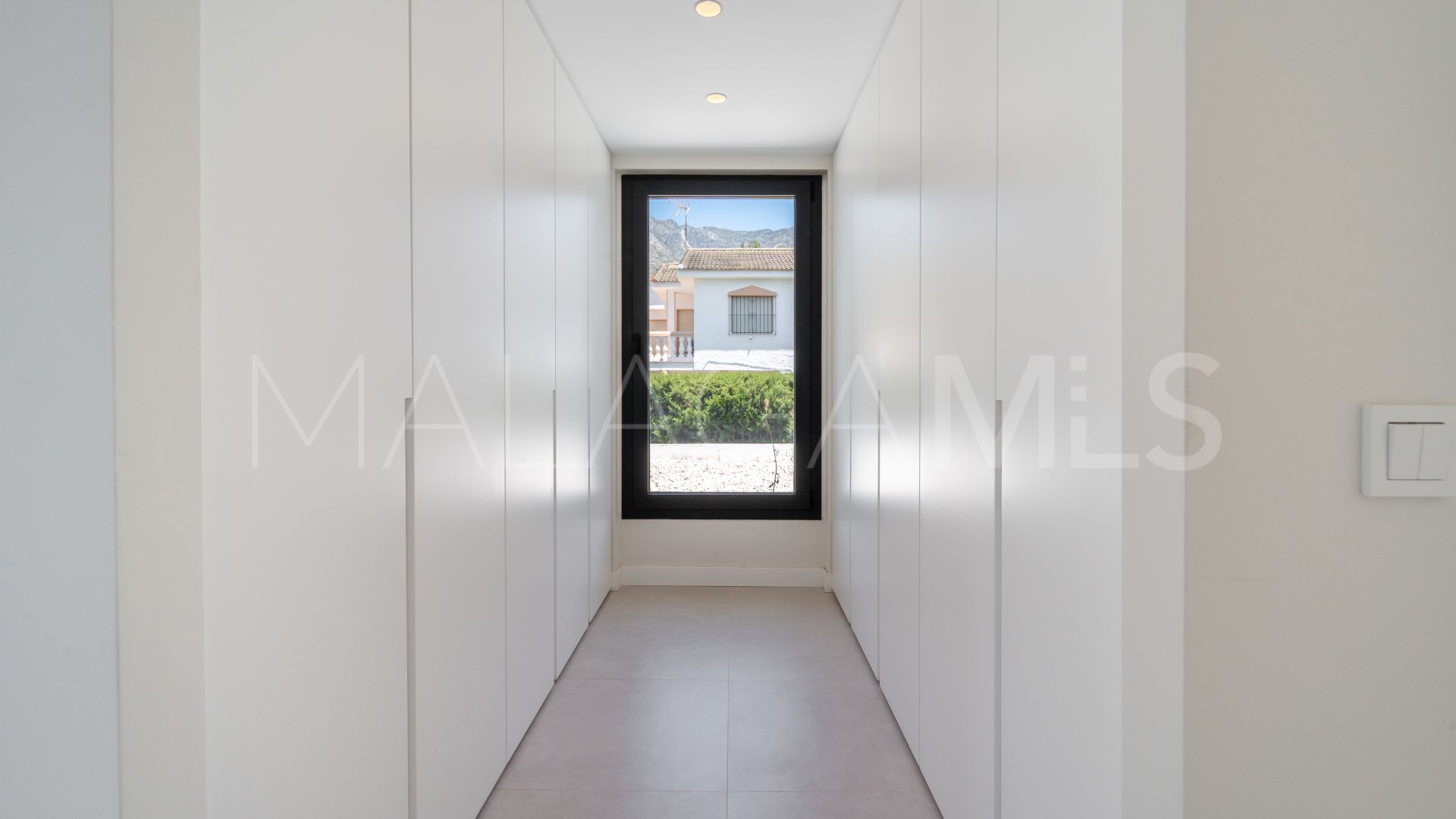 Villa for sale in Nagüeles