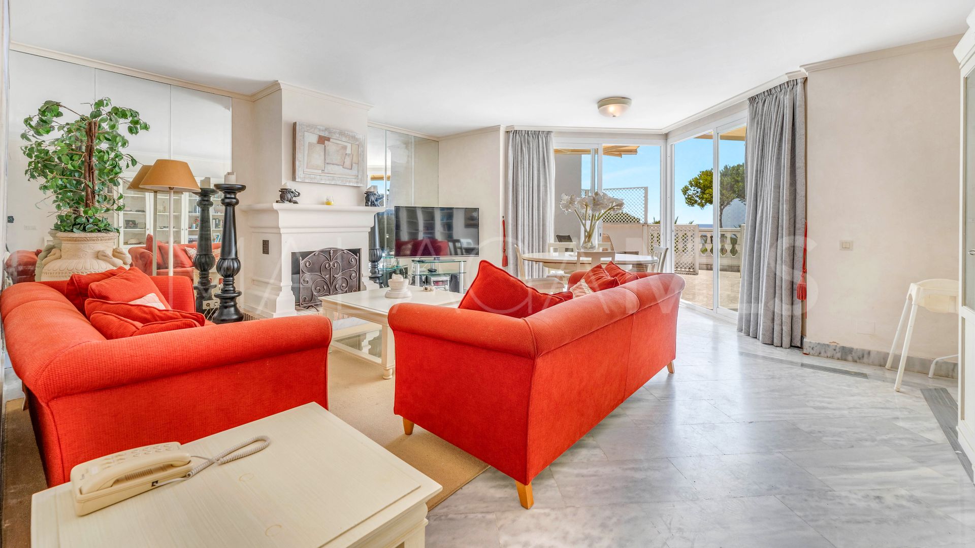 Takvåning for sale in Elviria