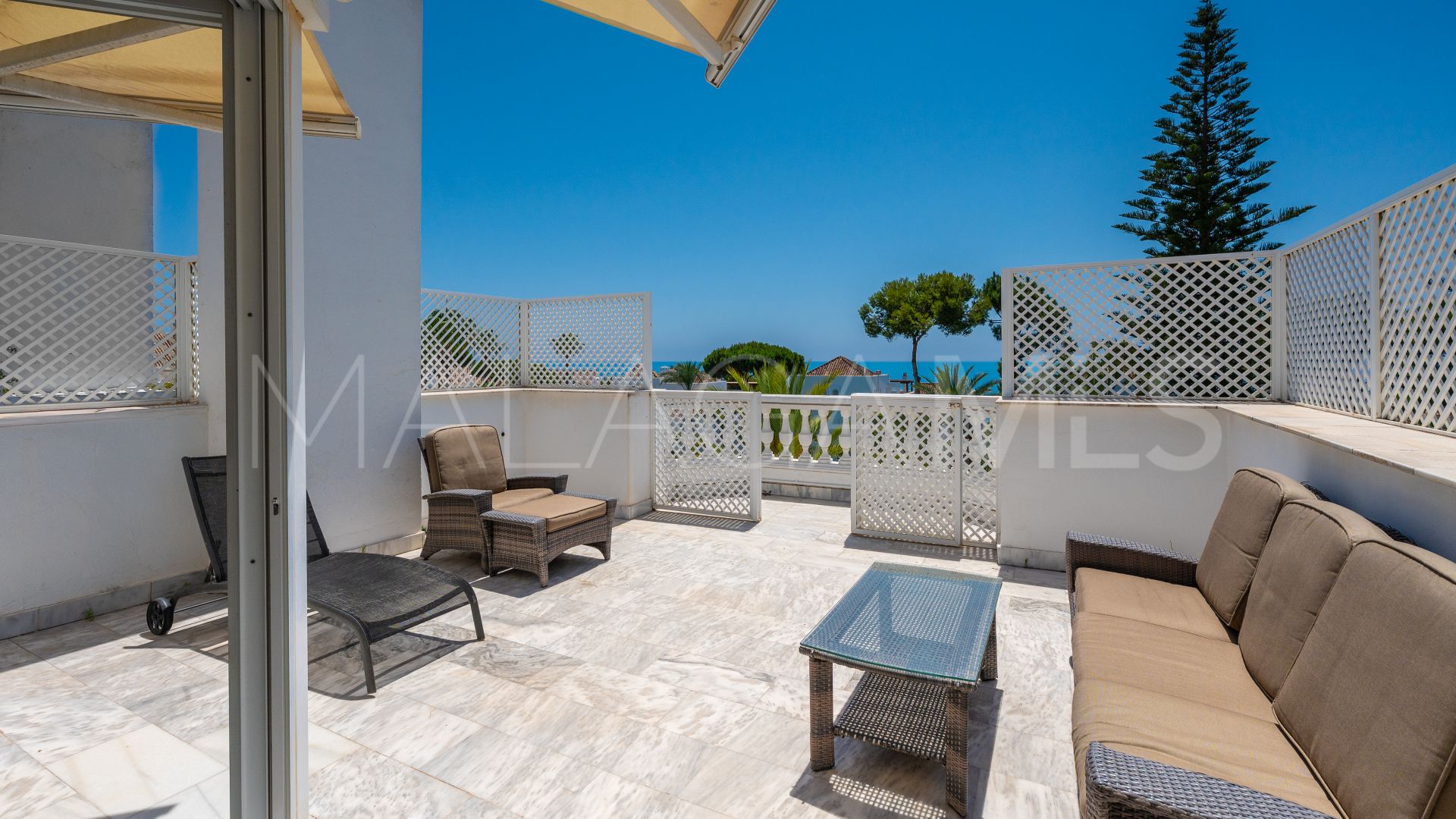 Takvåning for sale in Elviria