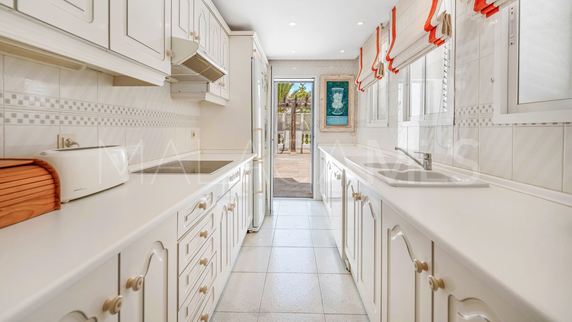 Takvåning for sale in Elviria