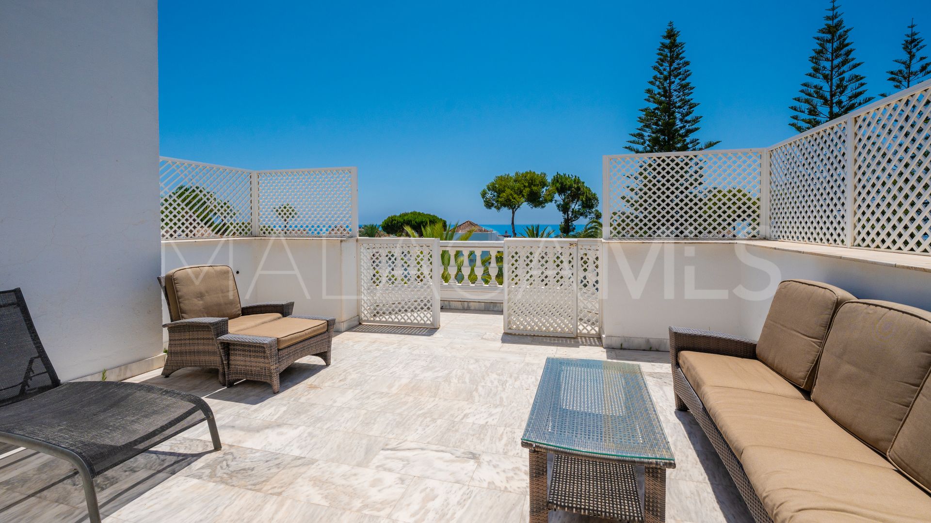 Takvåning for sale in Elviria