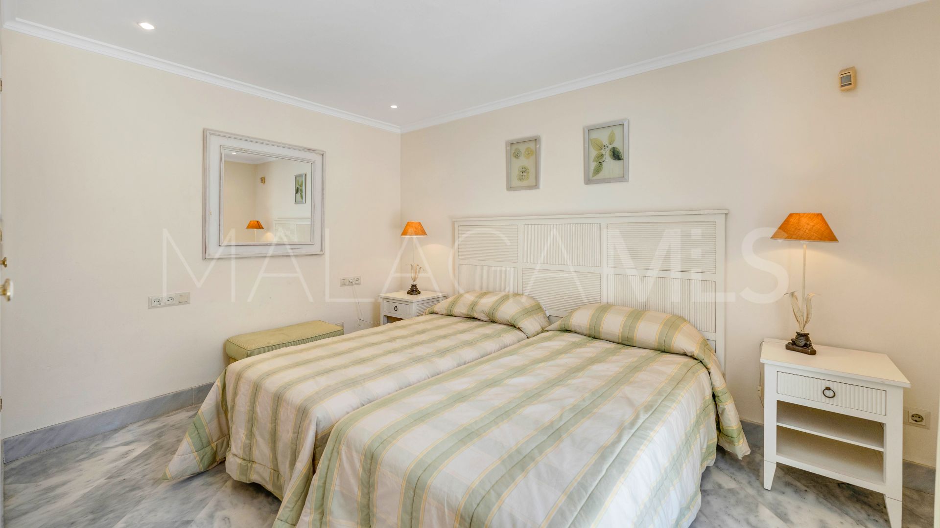 Takvåning for sale in Elviria