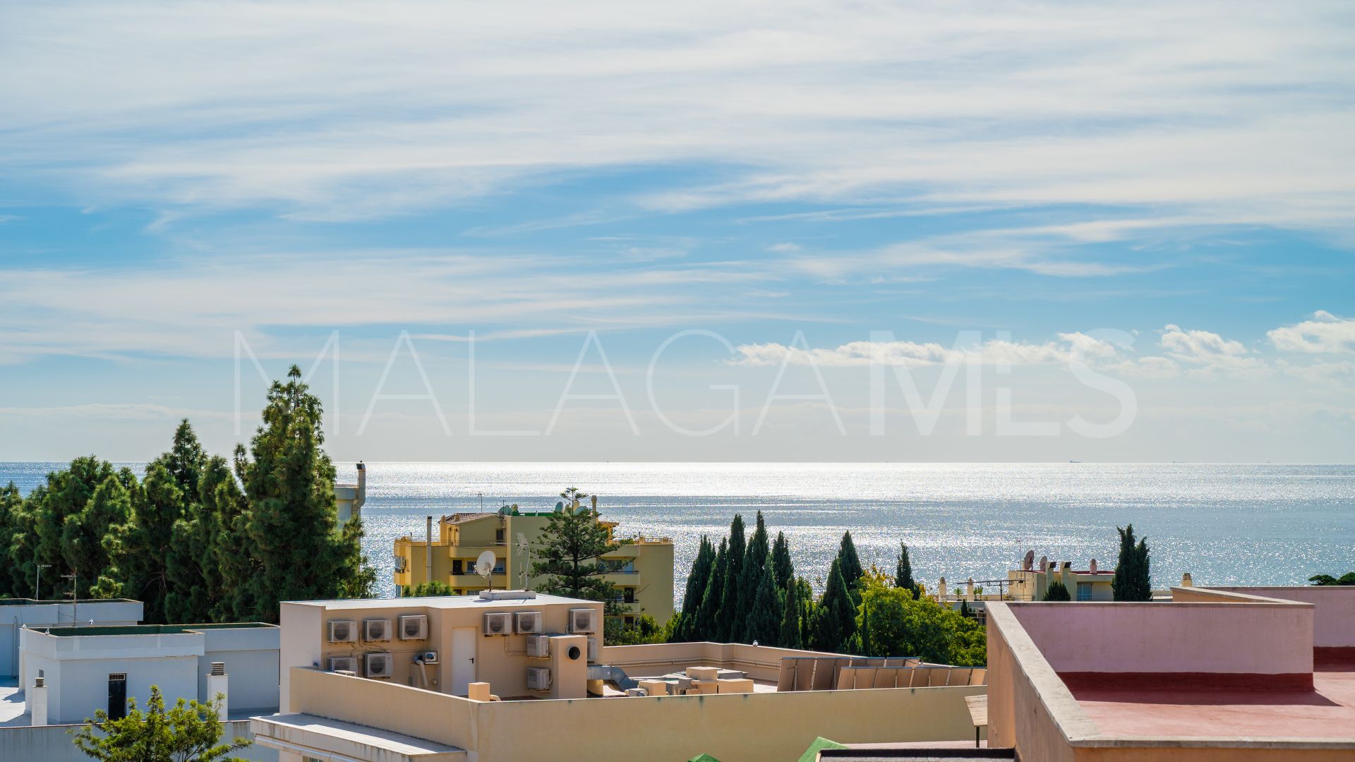 Buy Ático in Beach Side Golden Mile