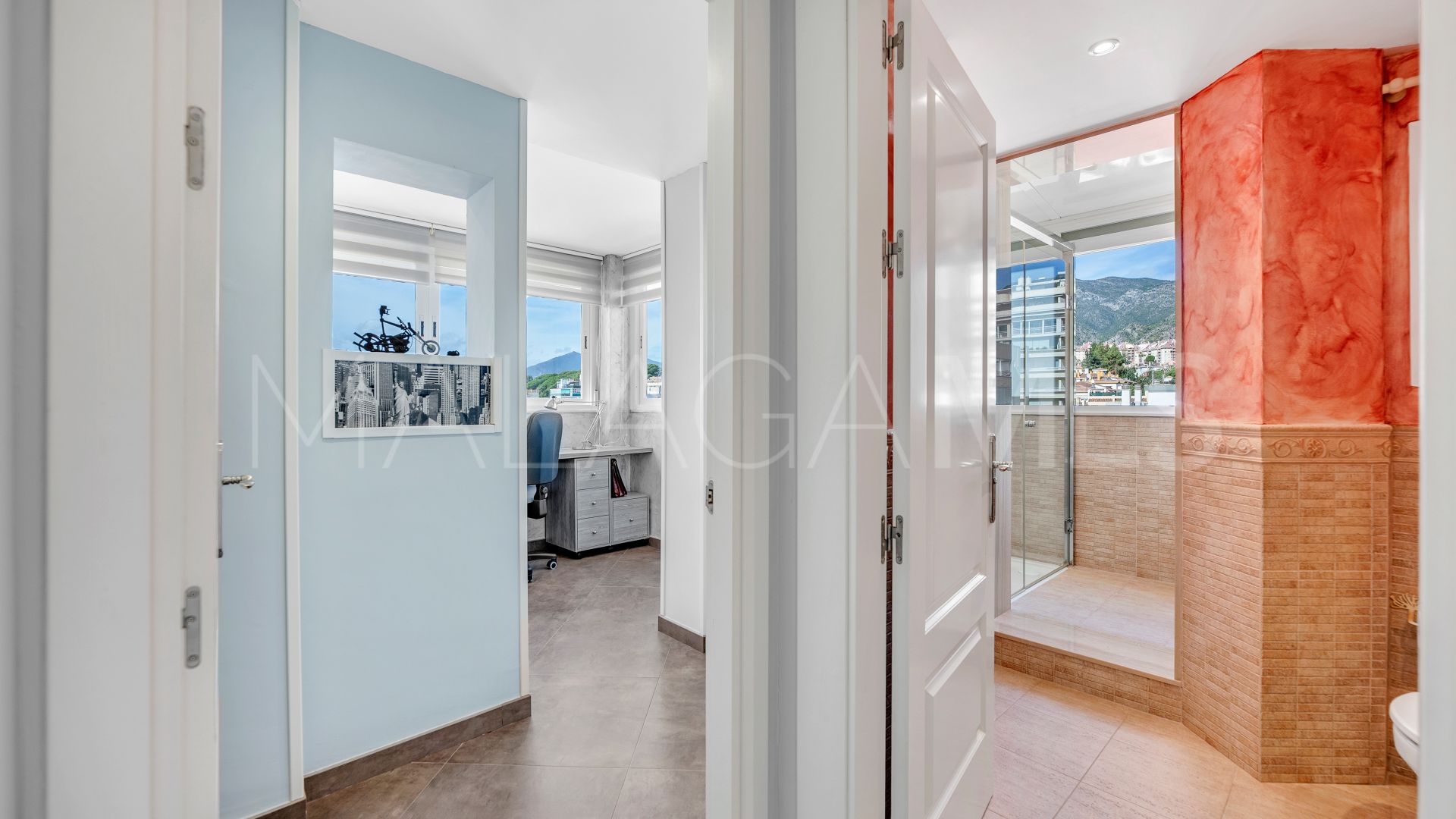 Buy Ático in Beach Side Golden Mile