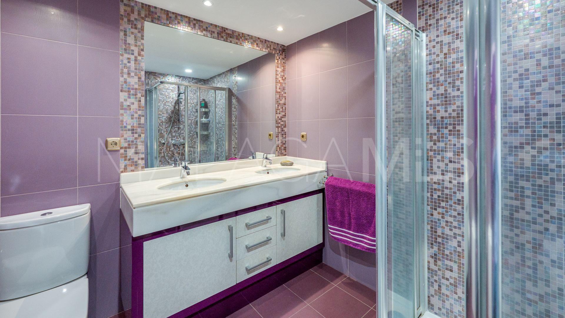 Buy Ático in Beach Side Golden Mile