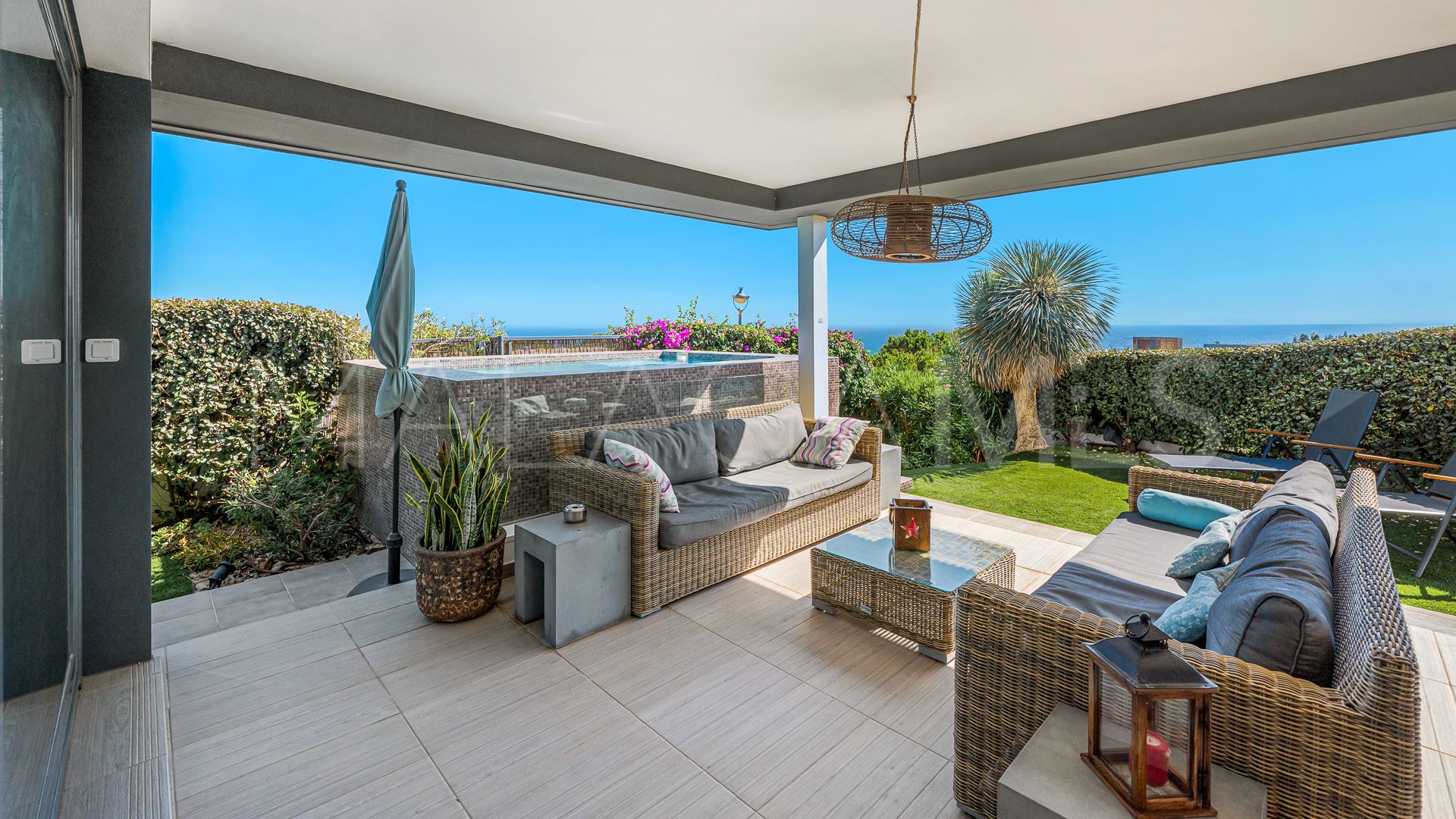Villa with 4 bedrooms a la venta in Cabopino