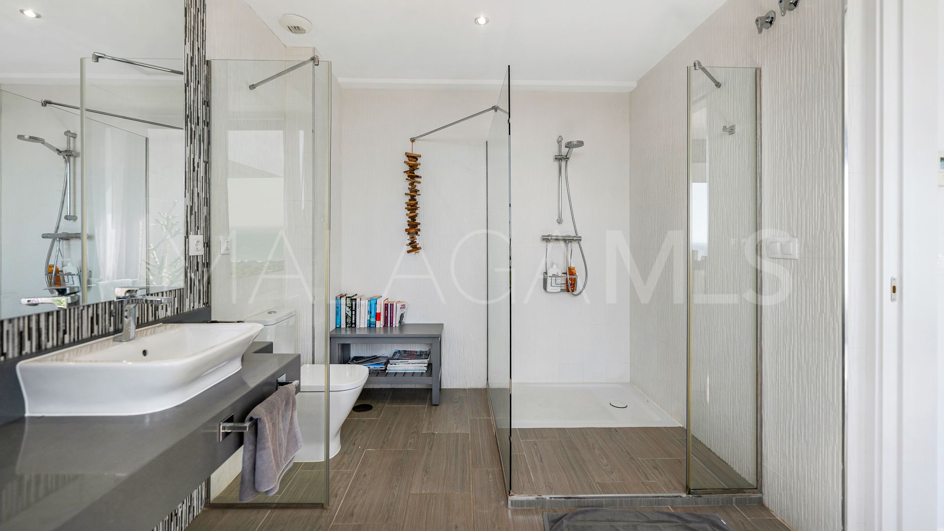 Villa with 4 bedrooms a la venta in Cabopino