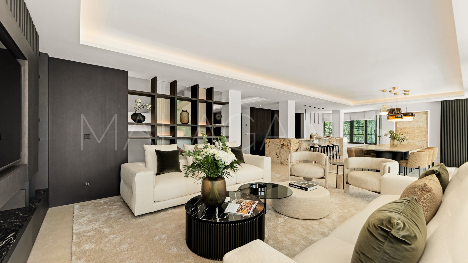 For sale villa in Nueva Andalucia with 6 bedrooms