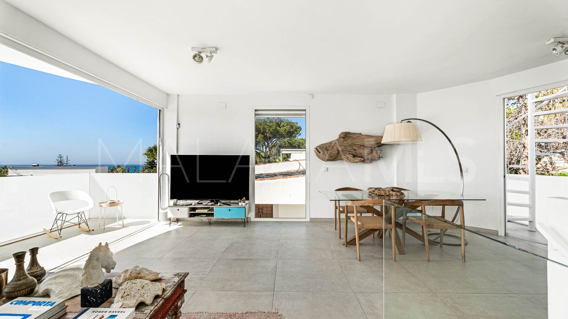 For sale house in Marbesa