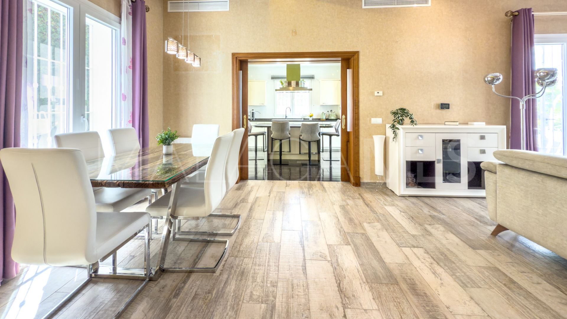 4 bedrooms house for sale in Istan