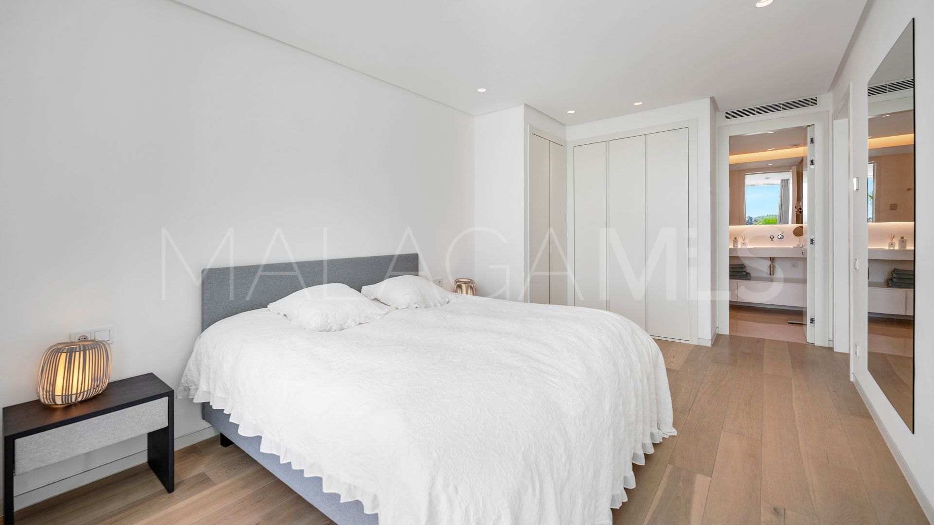 Appartement rez de chaussée for sale in Ojen