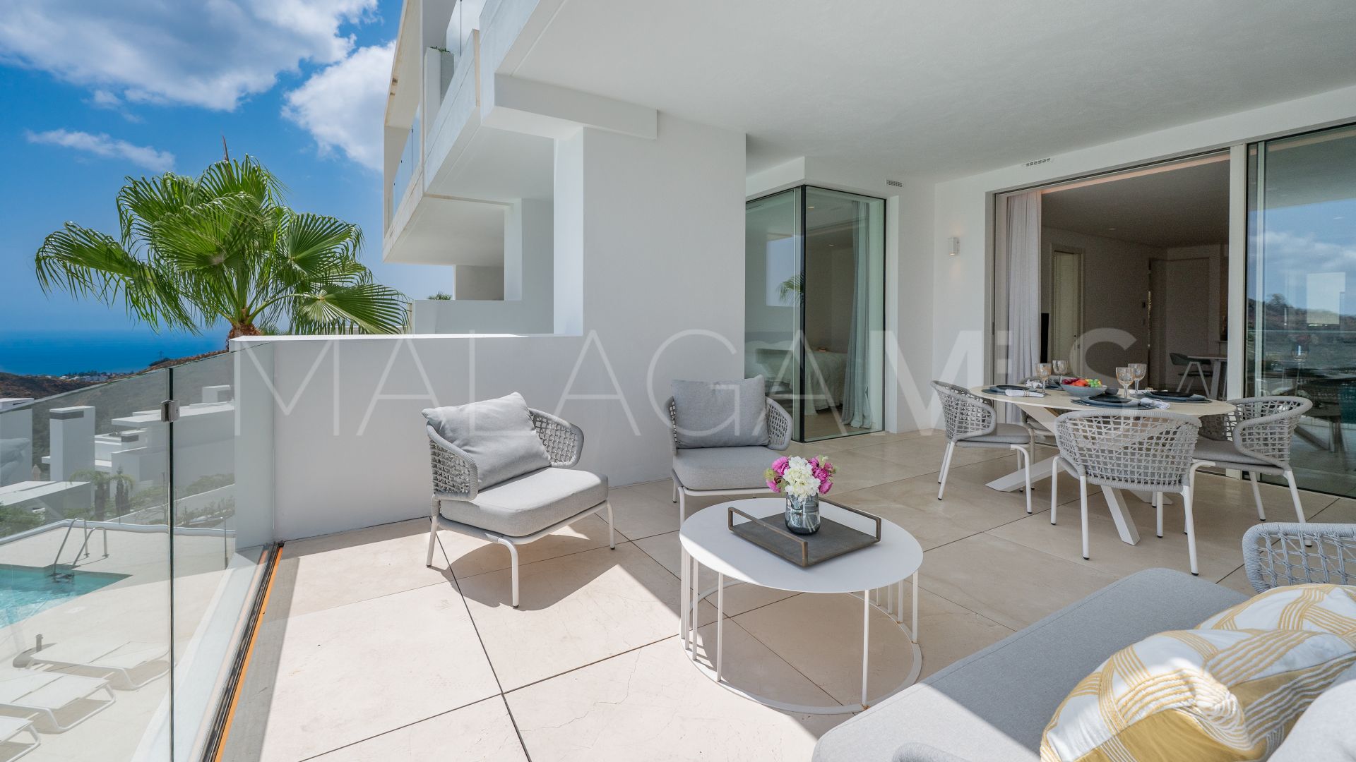 Appartement rez de chaussée for sale in Ojen