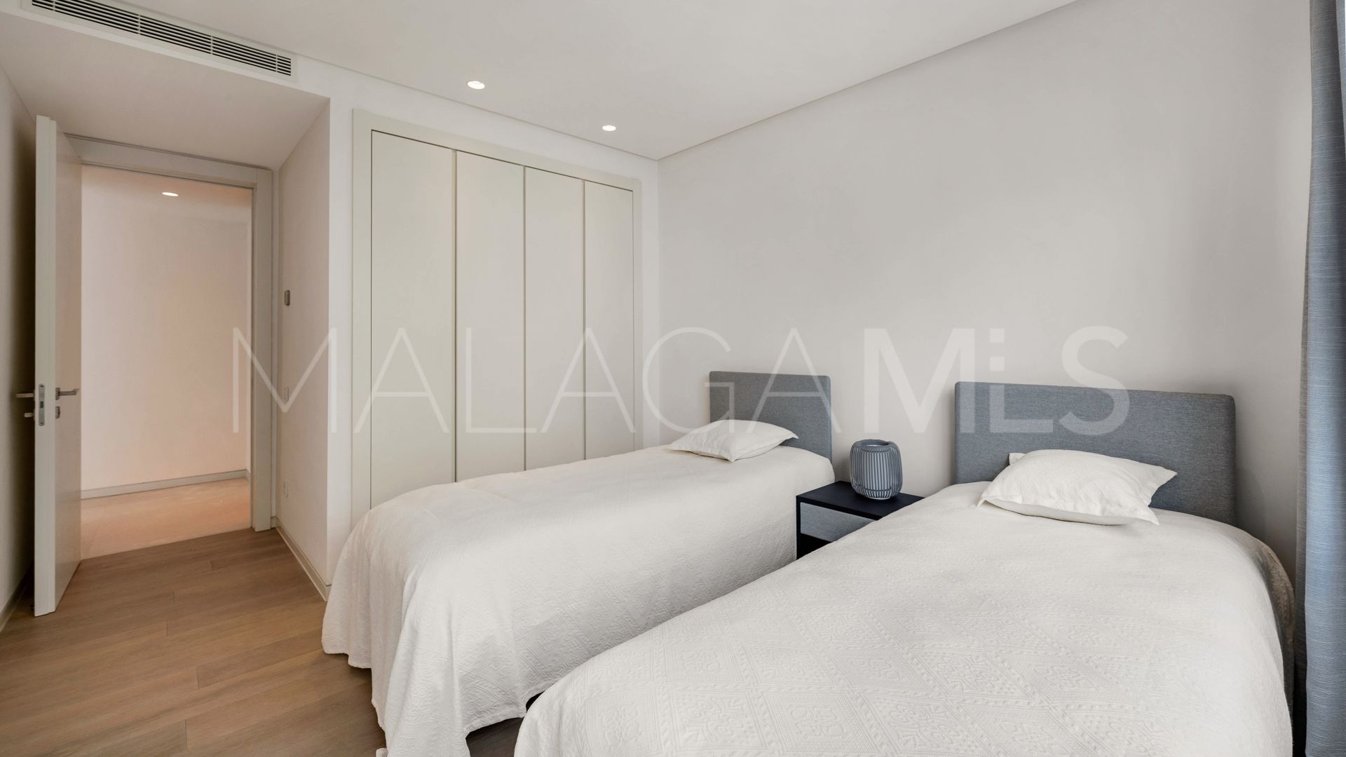 Appartement rez de chaussée for sale in Ojen