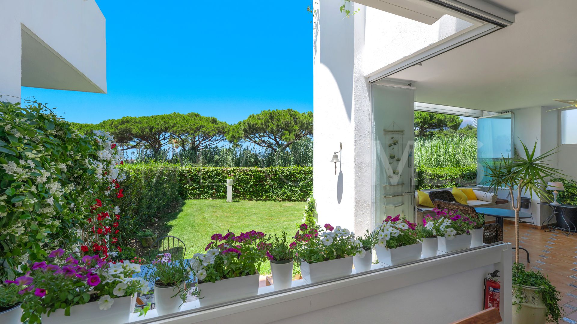 2 bedrooms Los Monteros ground floor apartment for sale