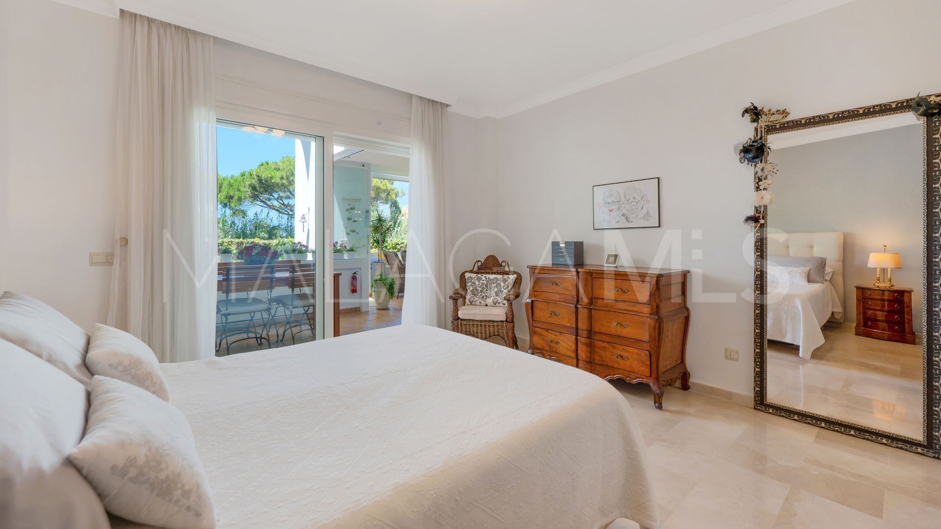 2 bedrooms Los Monteros ground floor apartment for sale