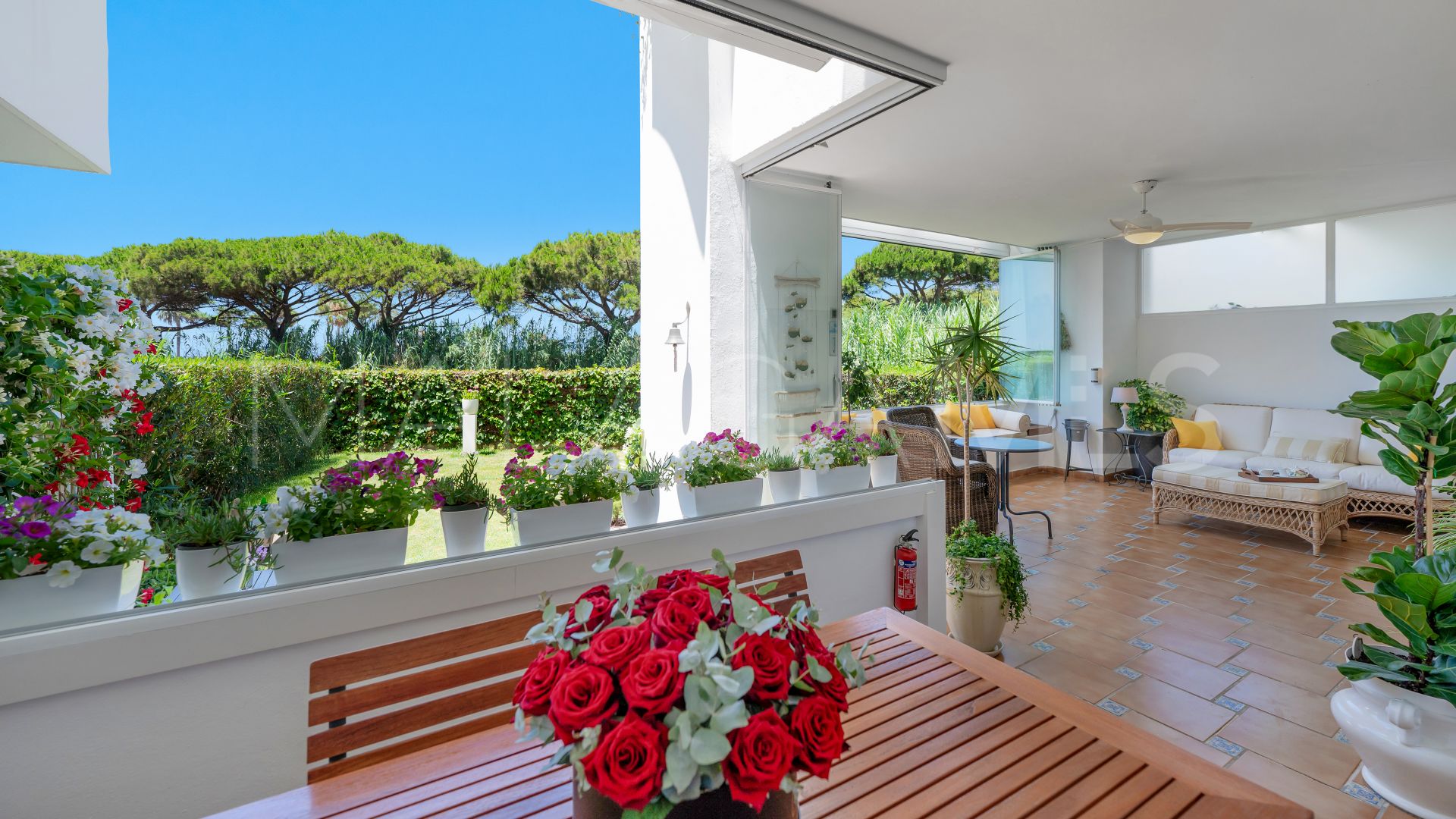 2 bedrooms Los Monteros ground floor apartment for sale