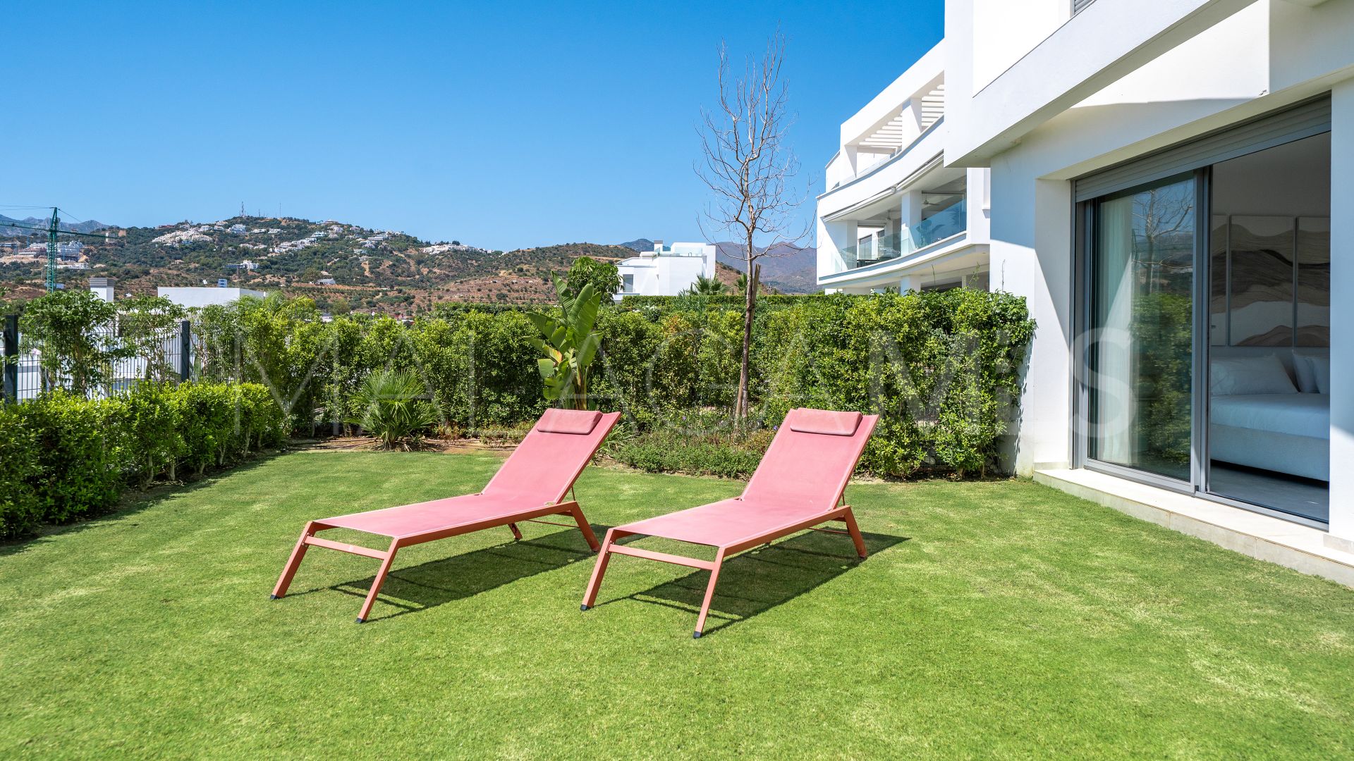 3 bedrooms ground floor apartment for sale in Los Monteros